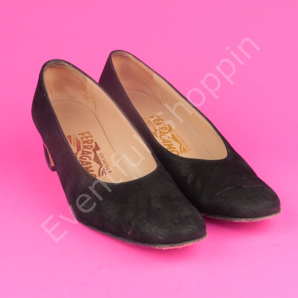 Salvatore Ferragamo Shoes - Salvatore Ferragamo Suede Pumps Shoes in Black Size 6.5 AA